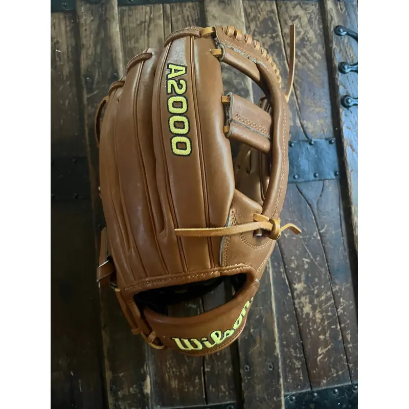 2023 Wilson A2000 RH Infield Baseball Glove 11.75" (New) EL3 Model