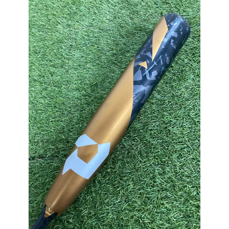 2022 DeMarini Zoa Composite Bat BBCOR Certified (-3) Composite 28 oz 31" (Used)