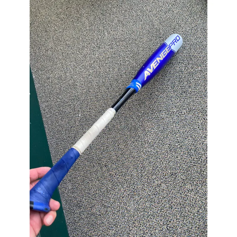 Used AXE Avenge Pro Bat USSSA Certified (-5) Composite 27 oz 32" BB5S9