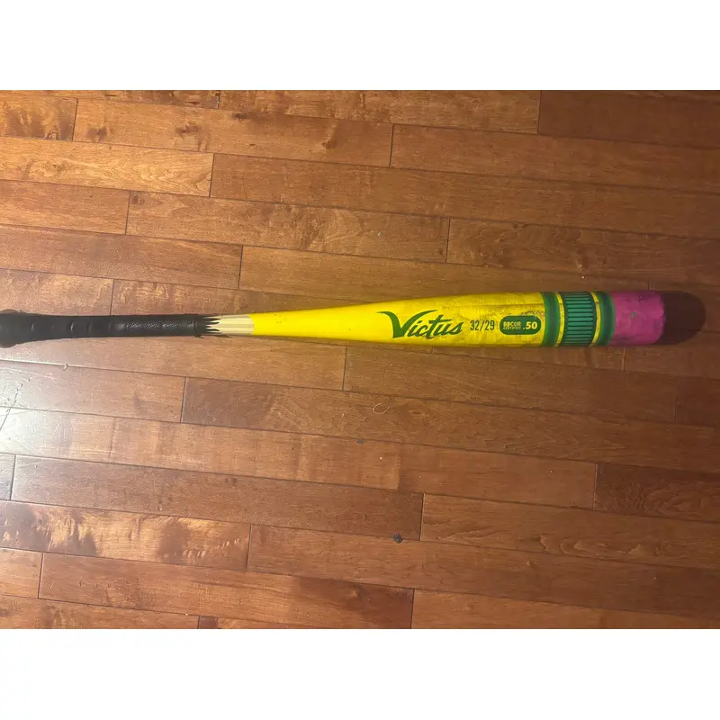 Victus BBCOR Certified Bat (-3) 29 oz 32" (Used)