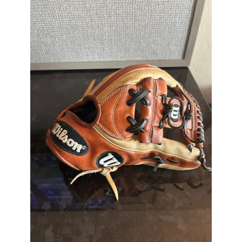 Wilson A2K 11.75" excellent condition