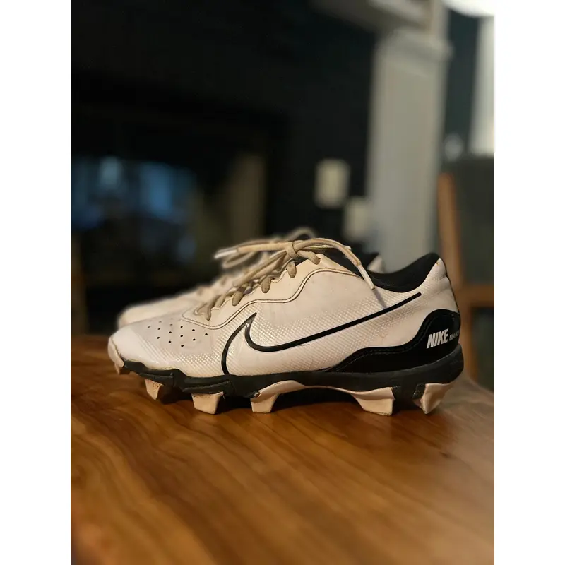 Kid's 6.5Y (Big Kids / Youth) Nike (Used)