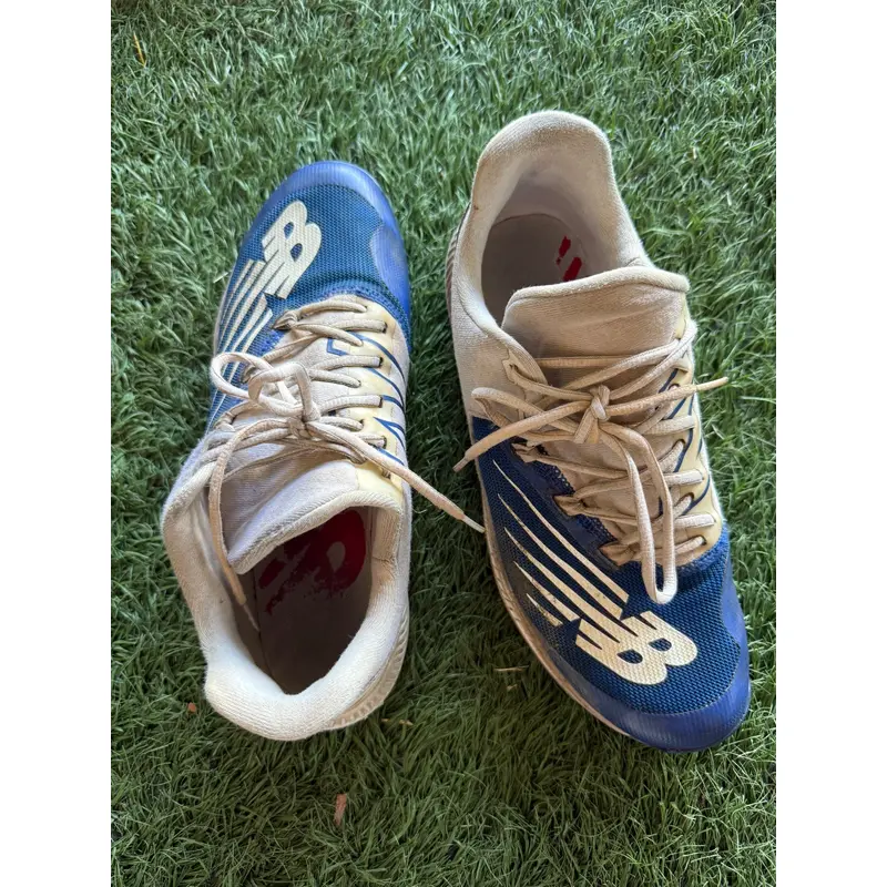 Blue Men's Size M 10.5 (W 11.5) New Balance Turf baseball Cleats (Used)