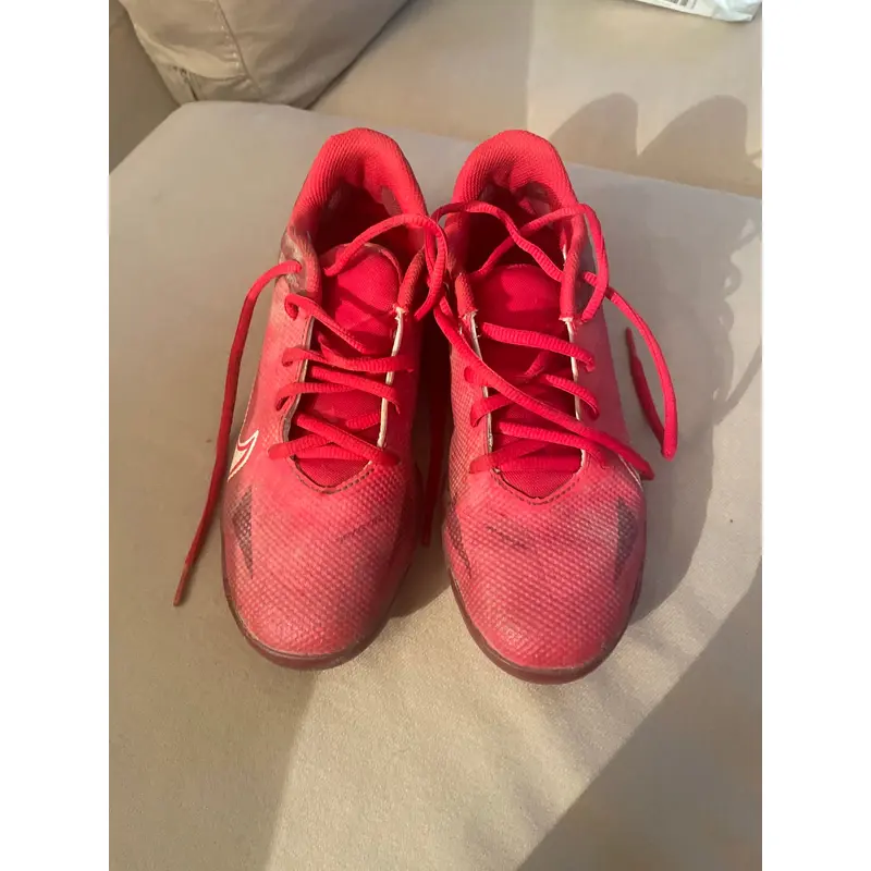Nike baseball cleats youth 4.5