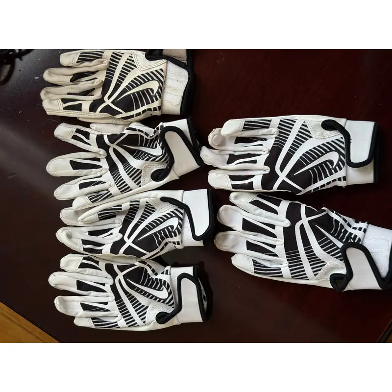 3 Pairs Of Youth Nike Hyperdiamond Batting Gloves (Used)
