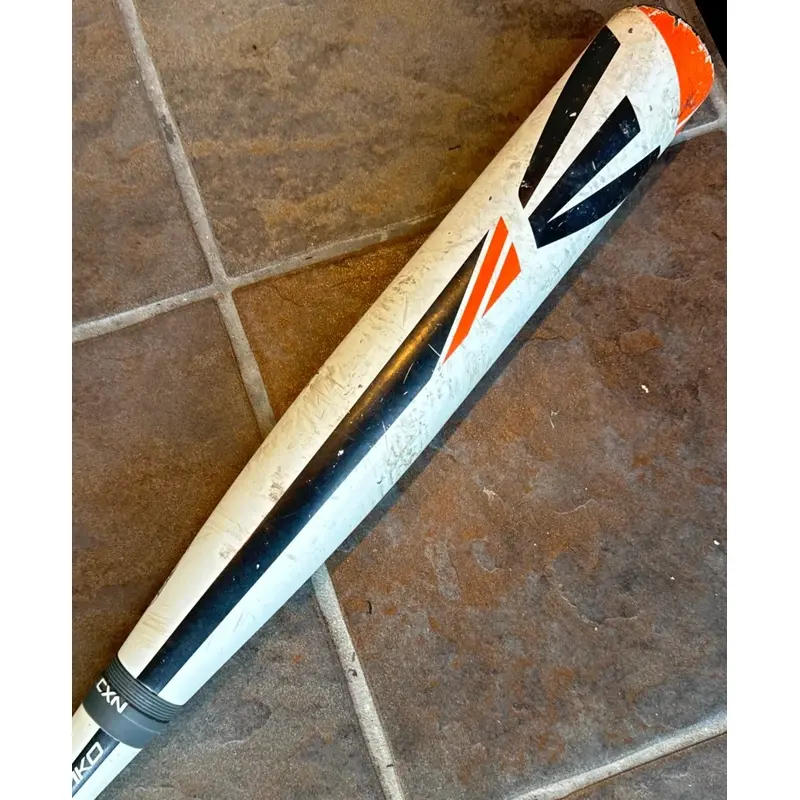 2015 Easton Mako Bat USSSA (-9) Composite 22 oz 31"