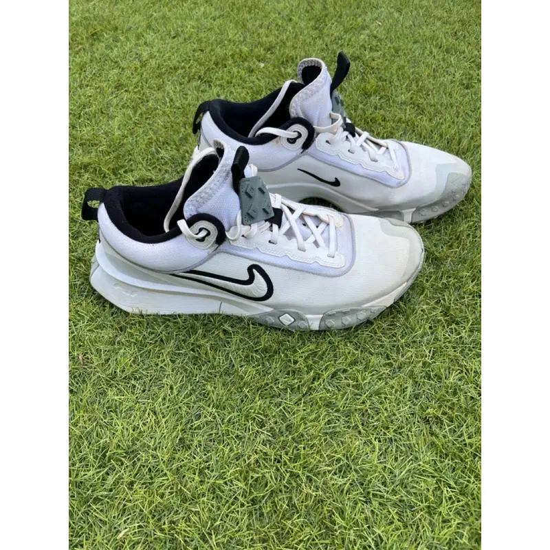 Nike Air Diamond Varsity Turf Mens Size 11