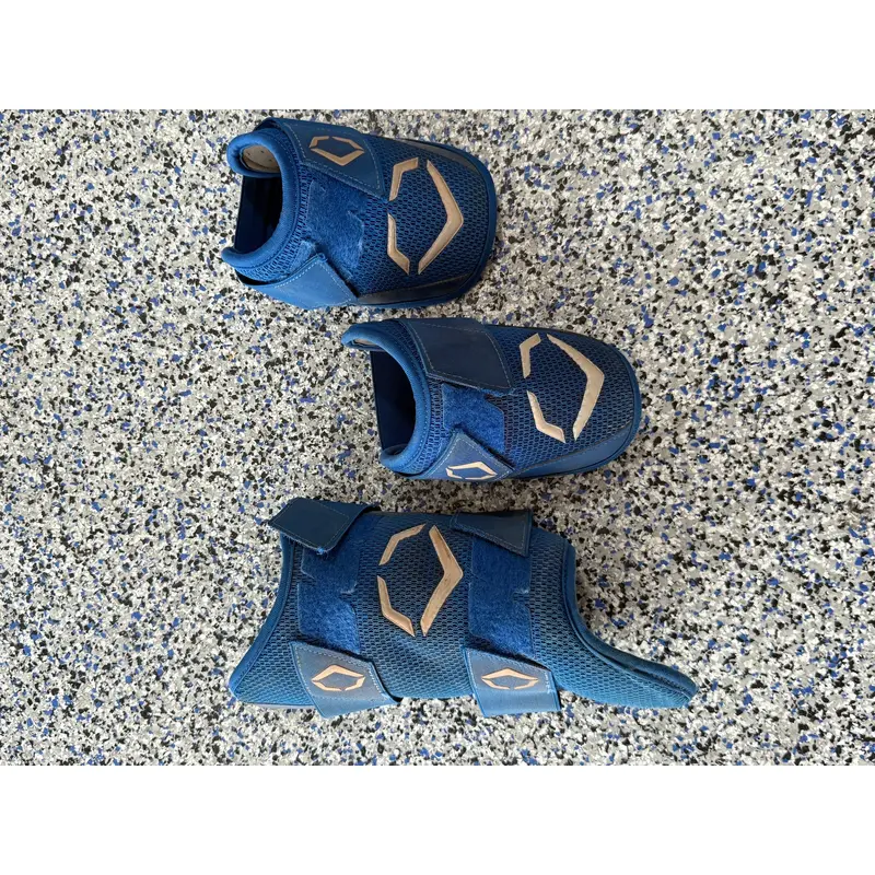 Blue Senior EvoShield Elbow Protection (Used)