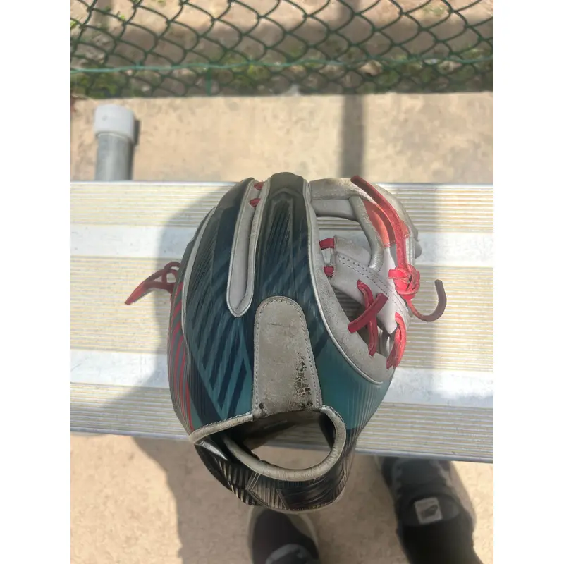 Infield RH Rawlings REV1X Baseball Glove 11.75" (Used)