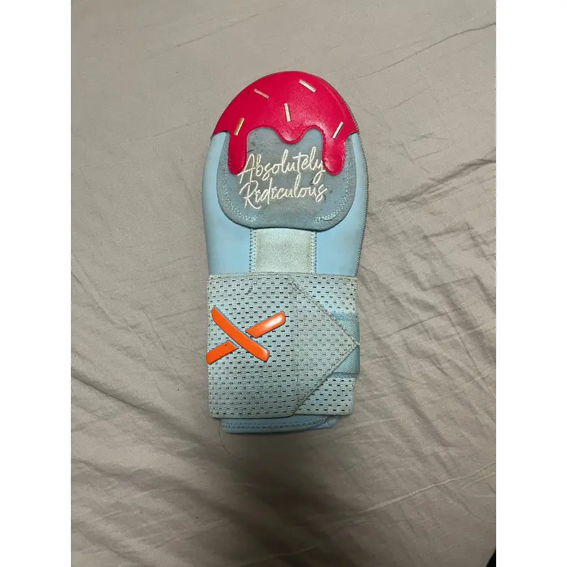 Absolutely Ridiculous (Aria) Cotton Candy Sliding Mitt Used