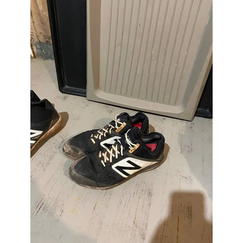 Black Men's Metal High Top 3000v4