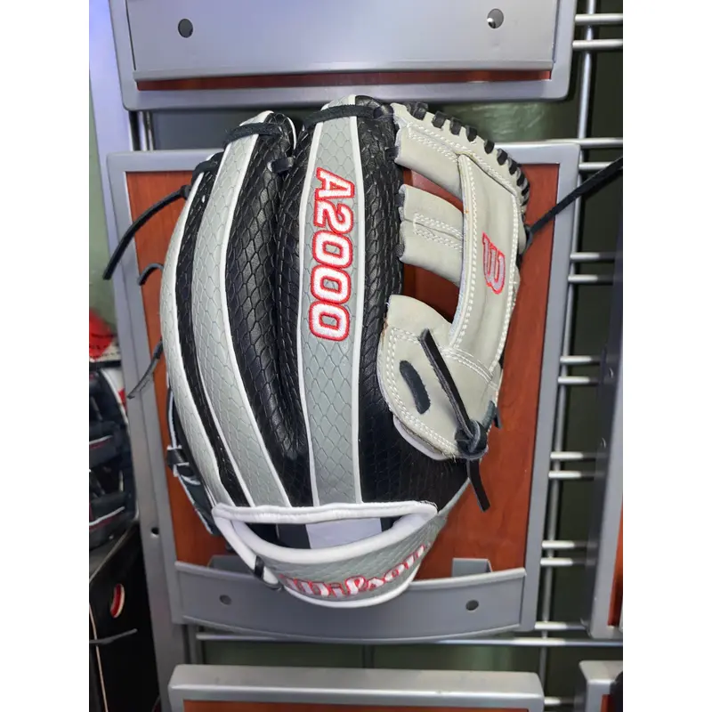 Wilson A2000 11.5 Tim Anderson TA7 Model Baseball Glove
