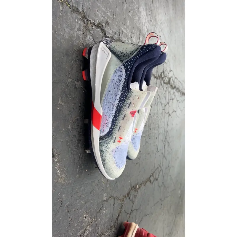 Men's Size M 12.0 (W 13.0) Under Armour (Used)