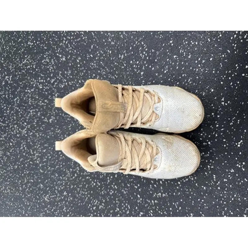 Used Under Armour LOCKED DOWN BB/SB Cleats White Junior 04.5 11849-S000030128