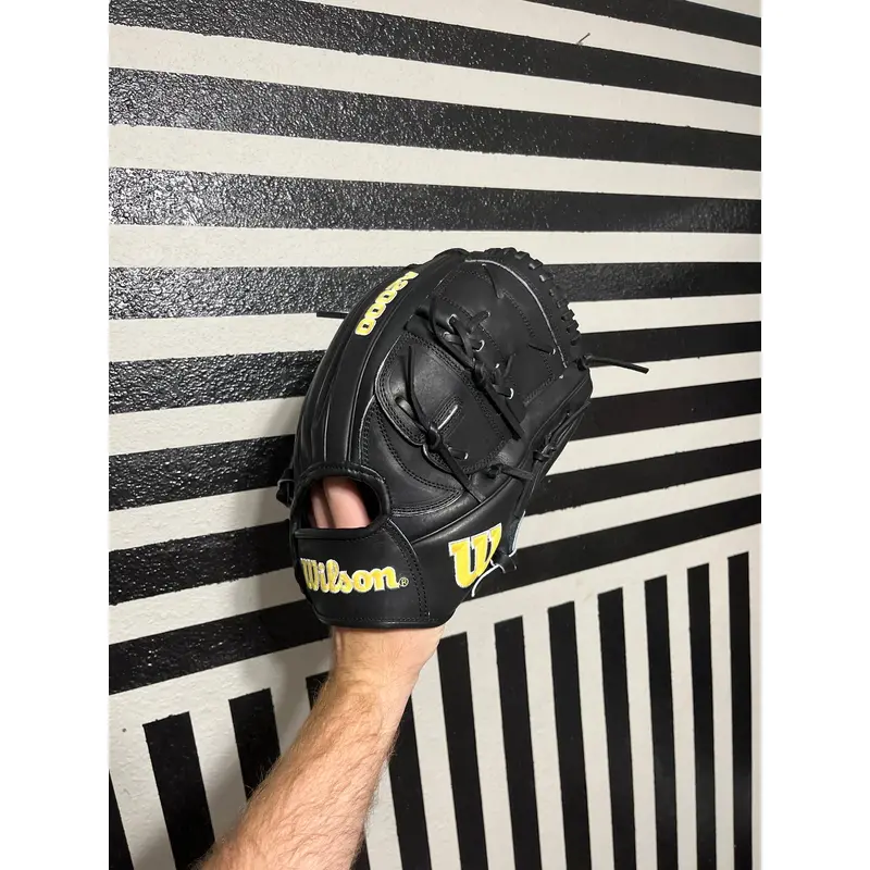 Wilson a2000 B2 12 baseball glove
