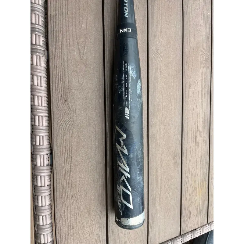 Easton (-11) 18 oz 29" Mako Beast Bat