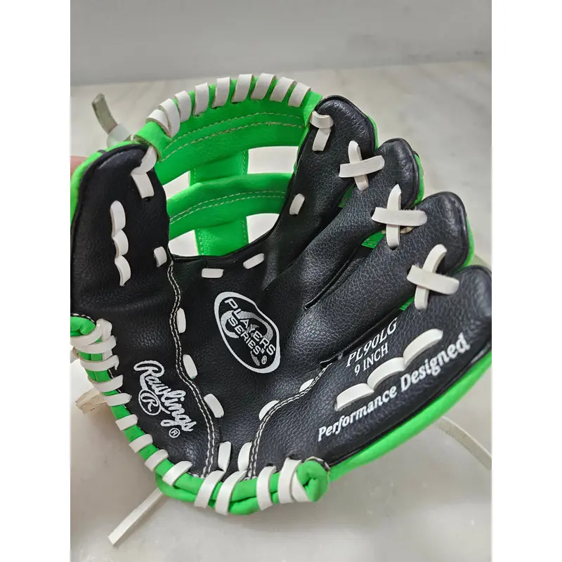 Ready to Play! Rawlings Players Series Youth Baseball Glove - 9 Inch