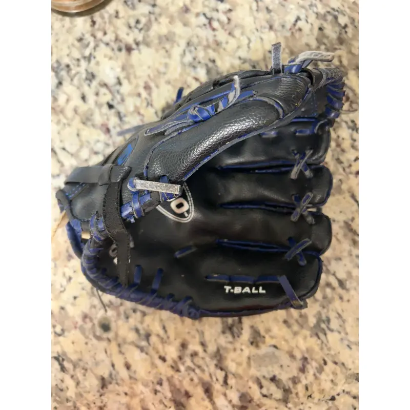 Wilson T ball glove