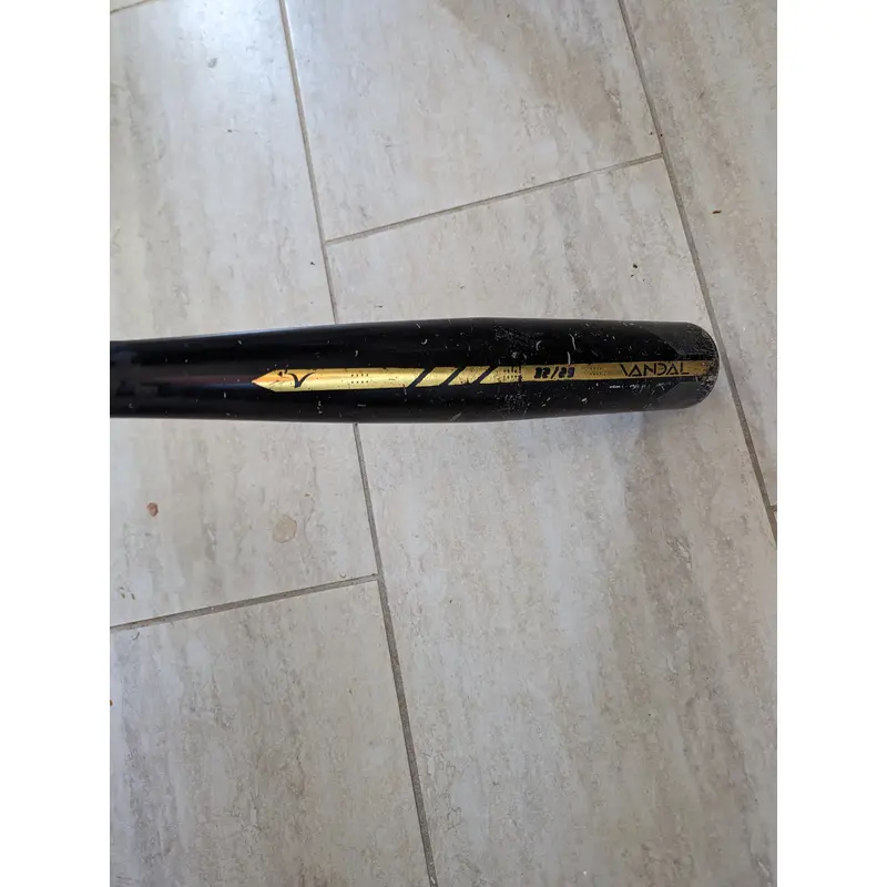 Used BBCOR Certified 2020 Victus Alloy Victus Vandal Bat (-3) 29 oz 32"