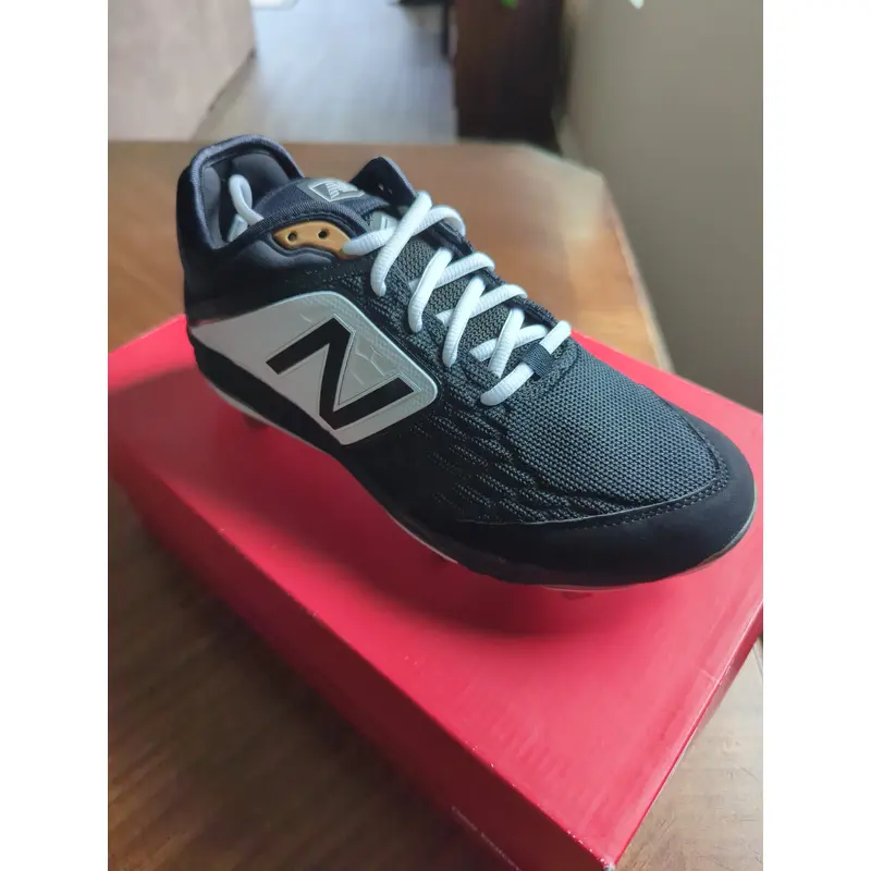 Black Men's Size M 8.0 (W 9.0) Adult New Balance Low Top Metal (New)