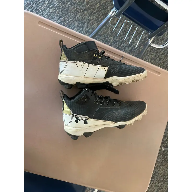 Black Used Kid's High Top Trainers Bryce harper