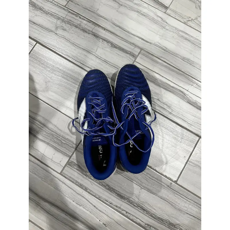 Blue Men's Adult Size M 11.0 (W 12.0) New Balance Molded Cleats Cleats (Used)