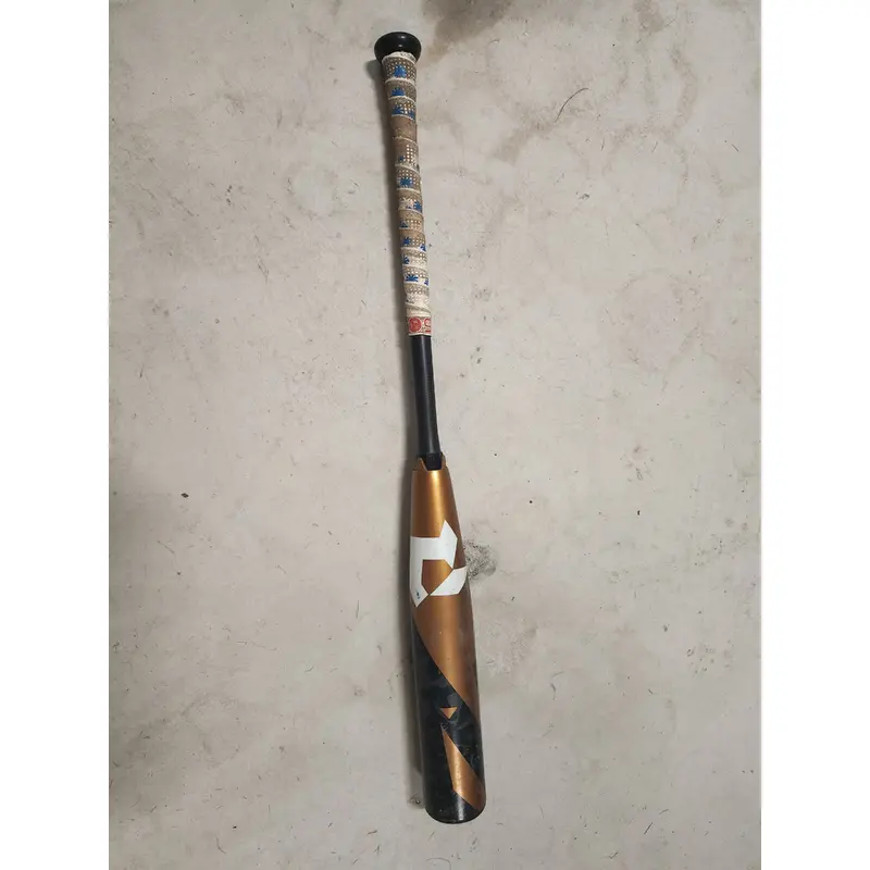 Used 2022 DeMarini USSSA Certified Composite 26 oz 31" Zoa Bat