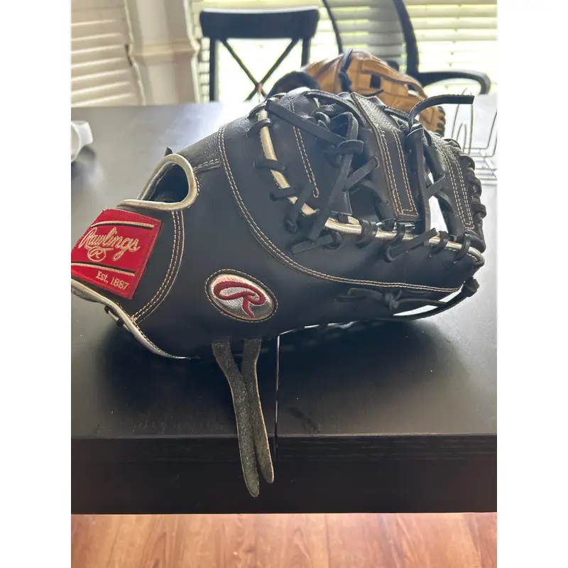 2025 Pro Preferred RIZZ44 First Base Mitt Used Once