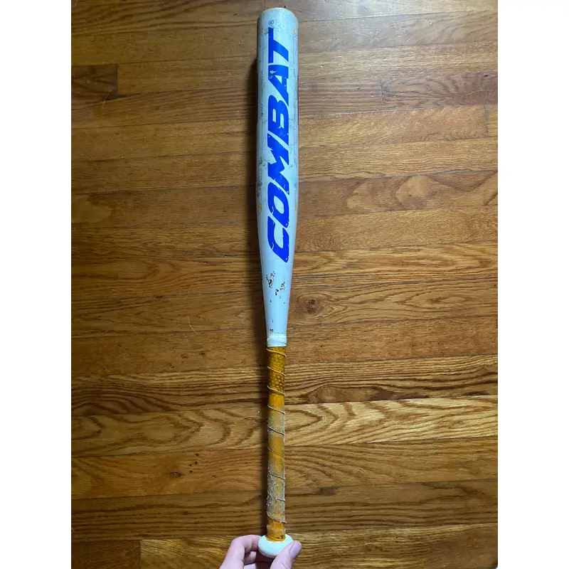 2016 Combat Maxum Composite (-5) 26 oz 31" Bat