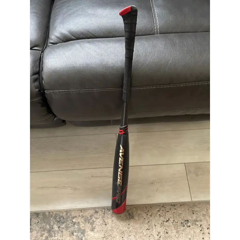 2022 AXE Avenge Pro Composite BBCOR Certified Bat (-3) 29 oz 32" (Used)