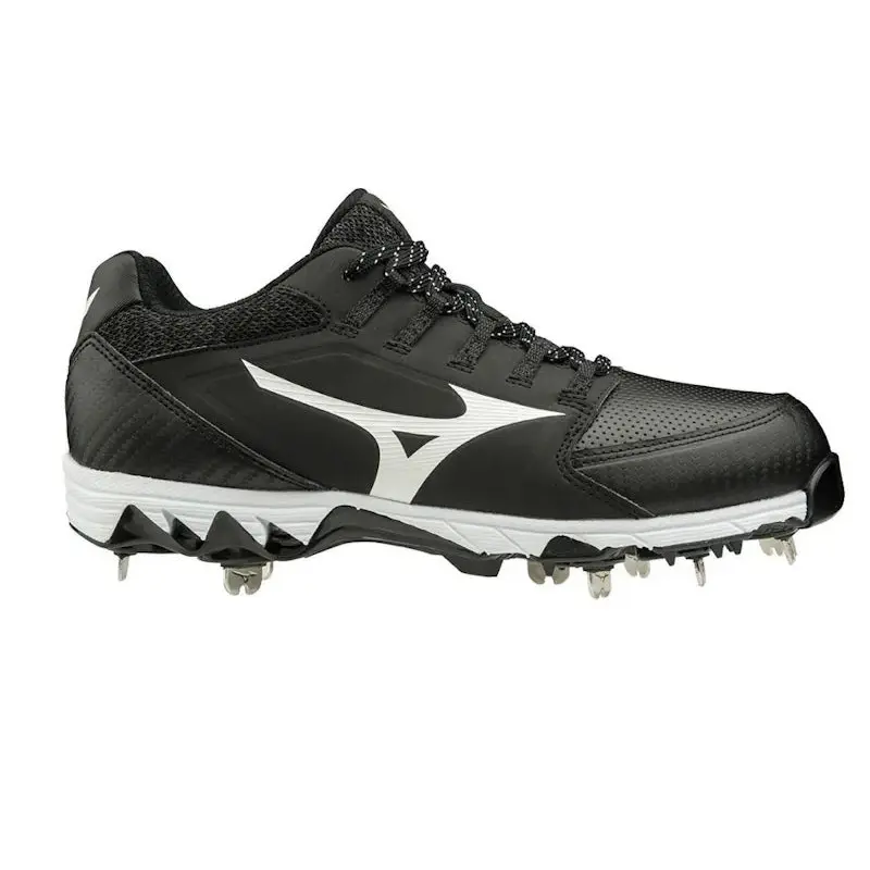 New Women's Mizuno Metal Swift 6 Size 6