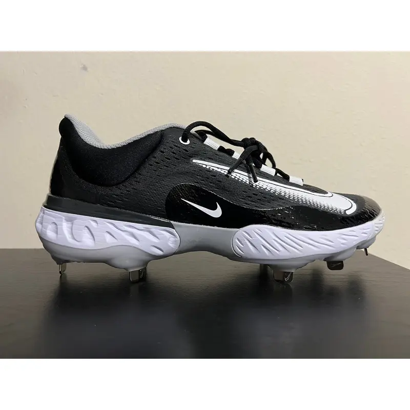 Nike Alpha Huarache Elite 4 Low Metal Baseball Cleats Men's Size 10.5 DJ6521-011