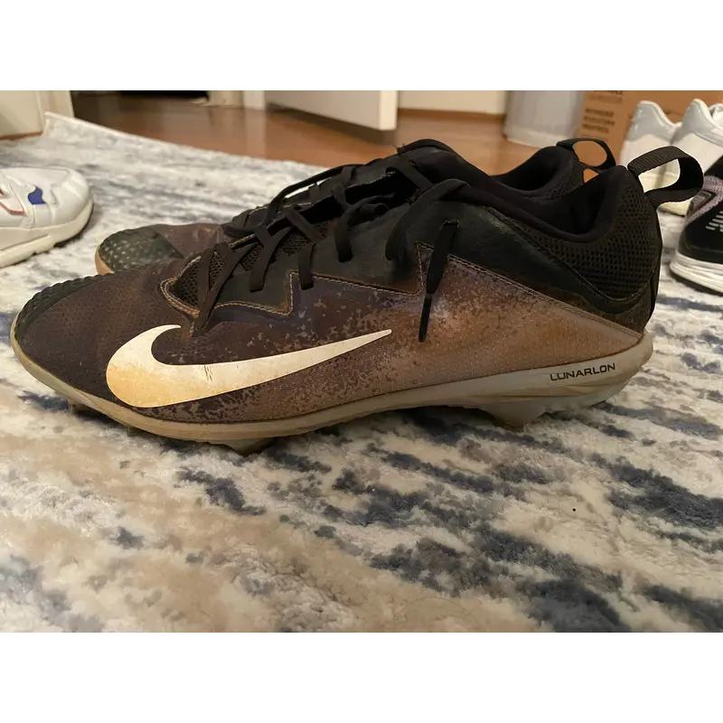 Nike Baseball Cleats size 11
