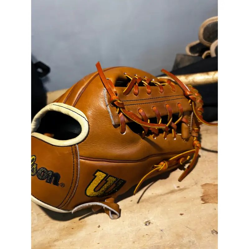 2023 Infield Wilson A2000 Baseball Glove 11.5" (Used)