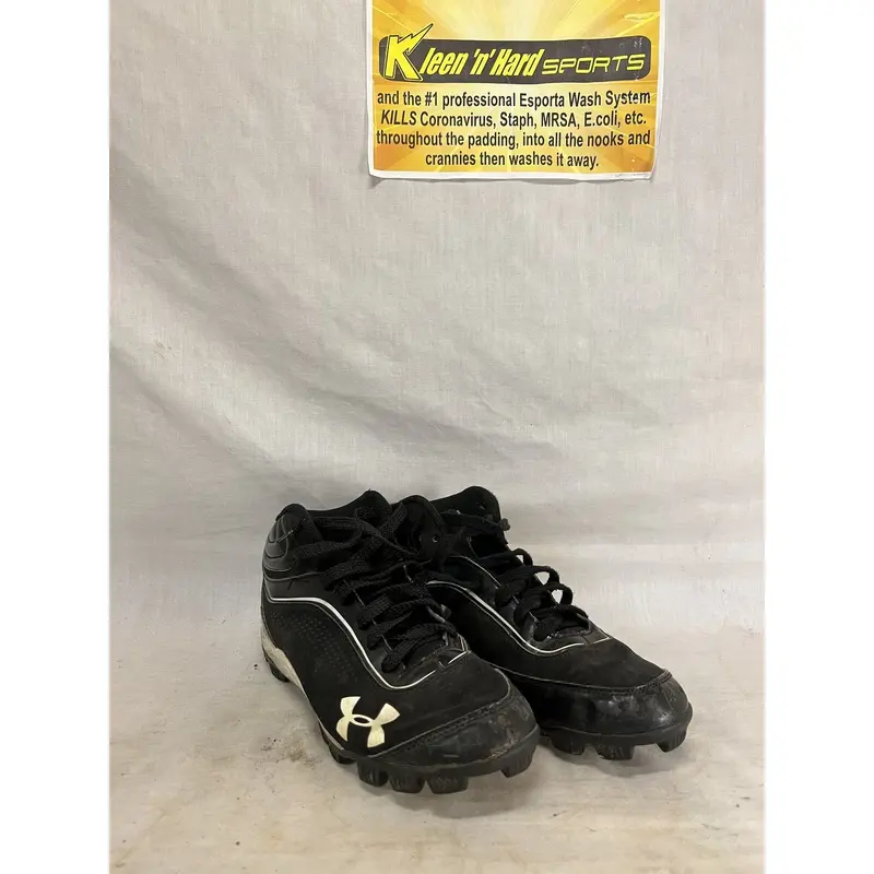 Used Under Armour Size 7 Black-White Baseball Cleats