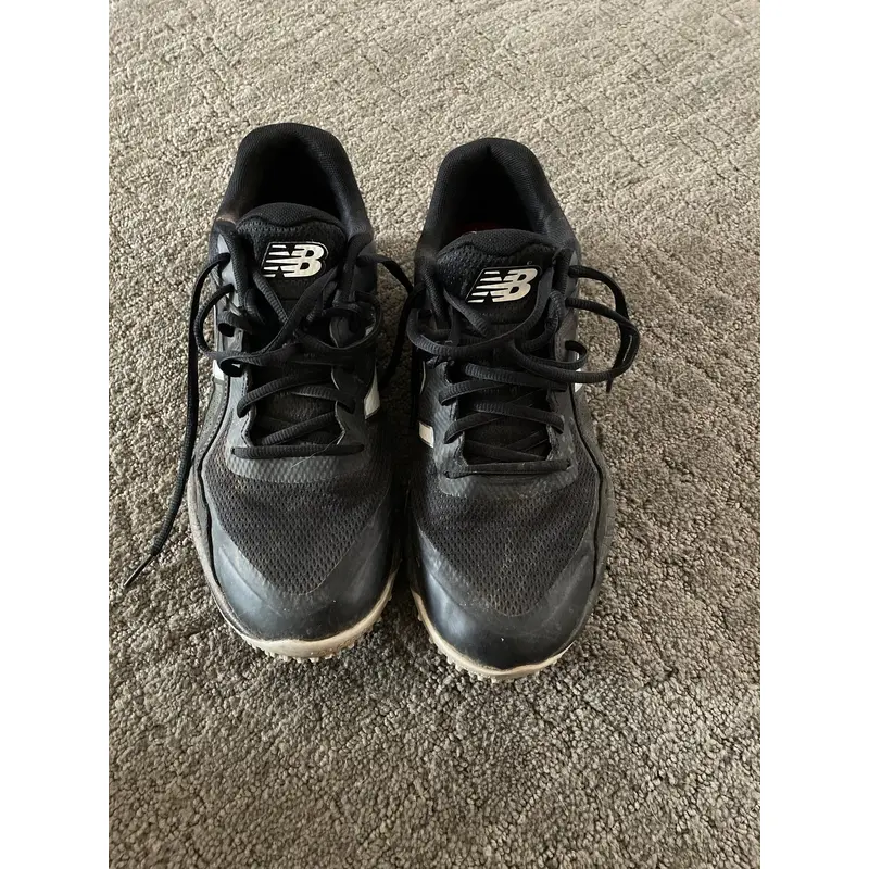 New Balance Black Men's Turf Cleats Low Top 4040