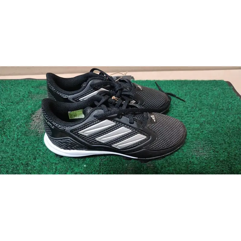 Adidas PUREHUSTLE 3 MD CLEATS Size 3.5 Black/White