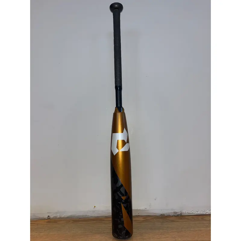 Used USSSA Certified DeMarini (-8) 20 oz 30" Zoa Bat