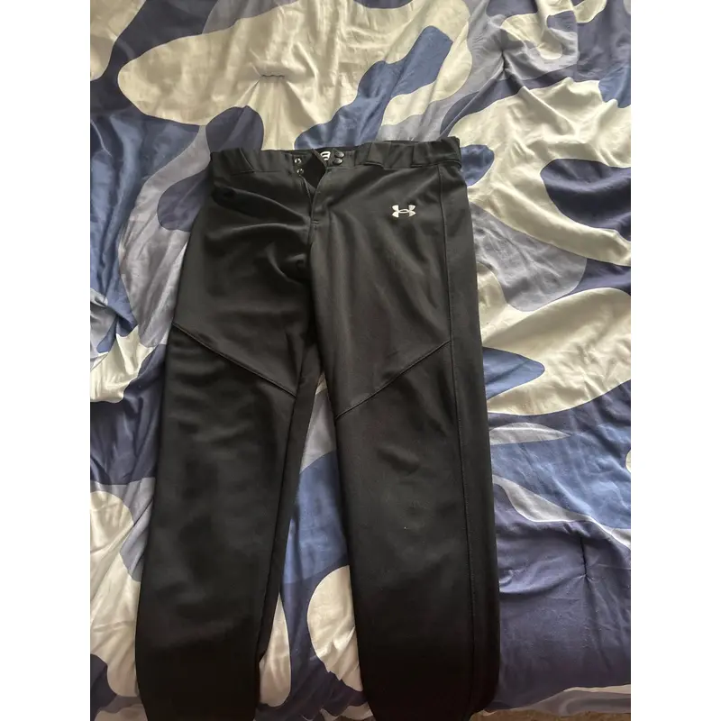 Black Men's Youth XL Under Armour (New)