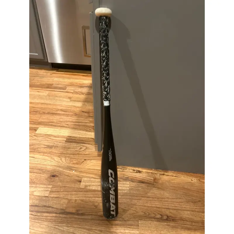 Combat USSSA Certified Bat (-12) Composite 18 oz 30" (Used)
