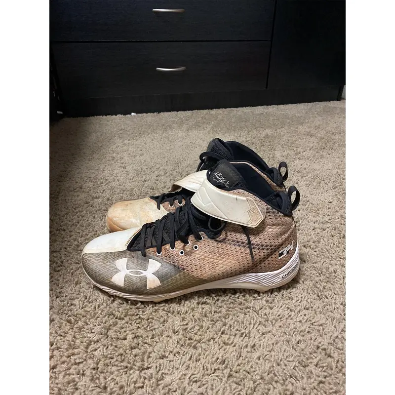 Gray Men's Metal High Top