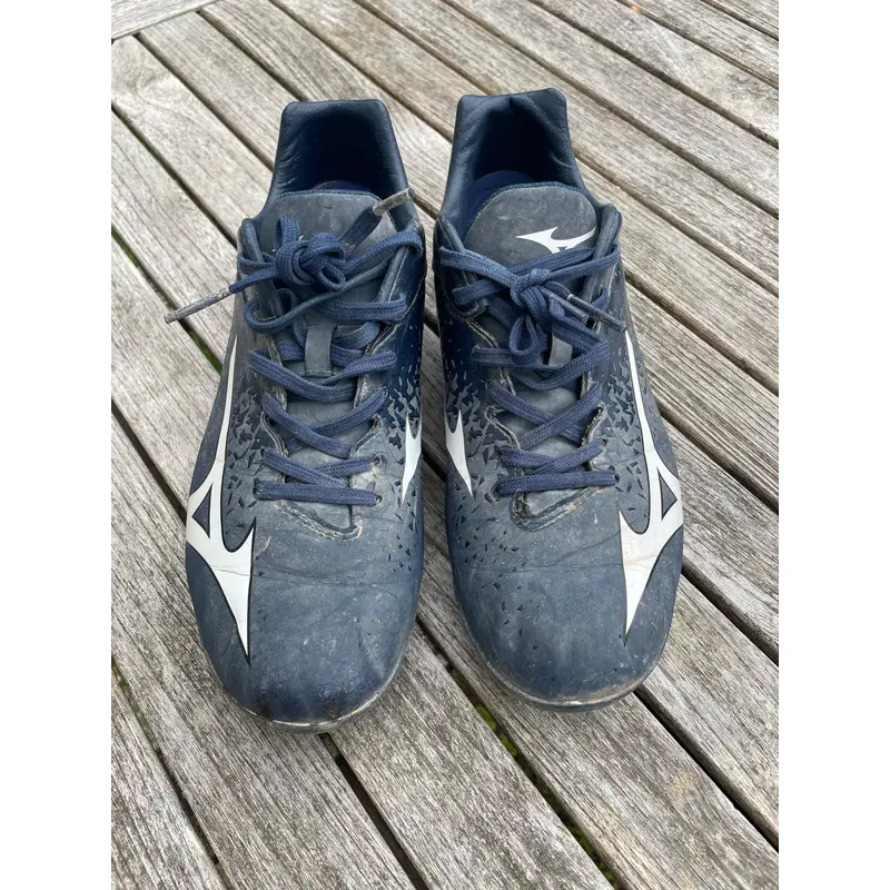 Mizuno baseball cleats - size 7.5