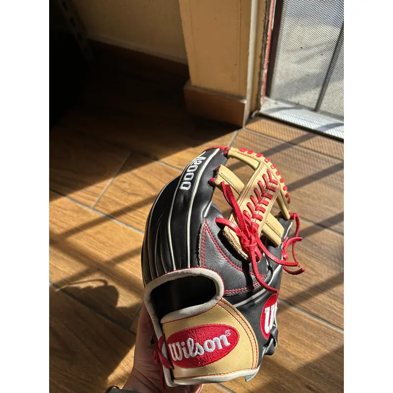 Infield 11.75" (New) A2000 CC1 Baseball Glove