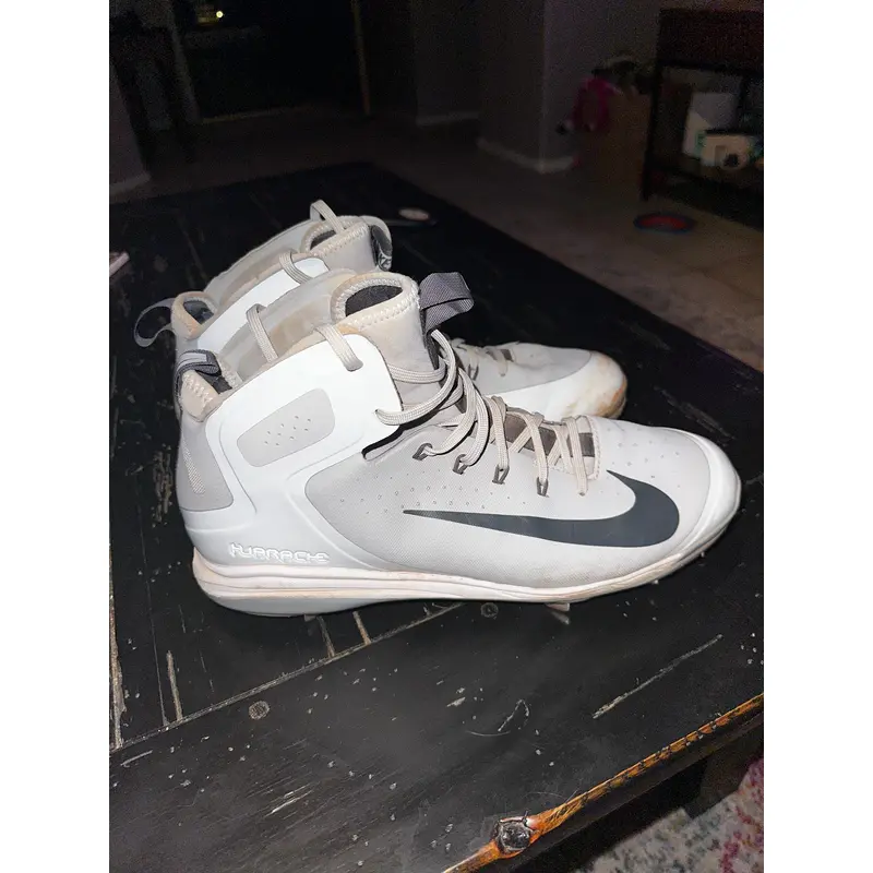 Nike Alpha Huarache Elite Size 13