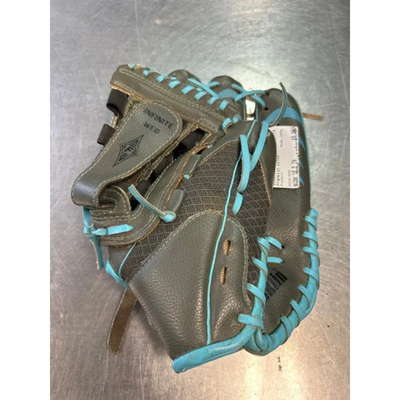 Used Franklin 22750 BB/SB Glove RH Throw Grey 10 1/2" 11868-S000063668