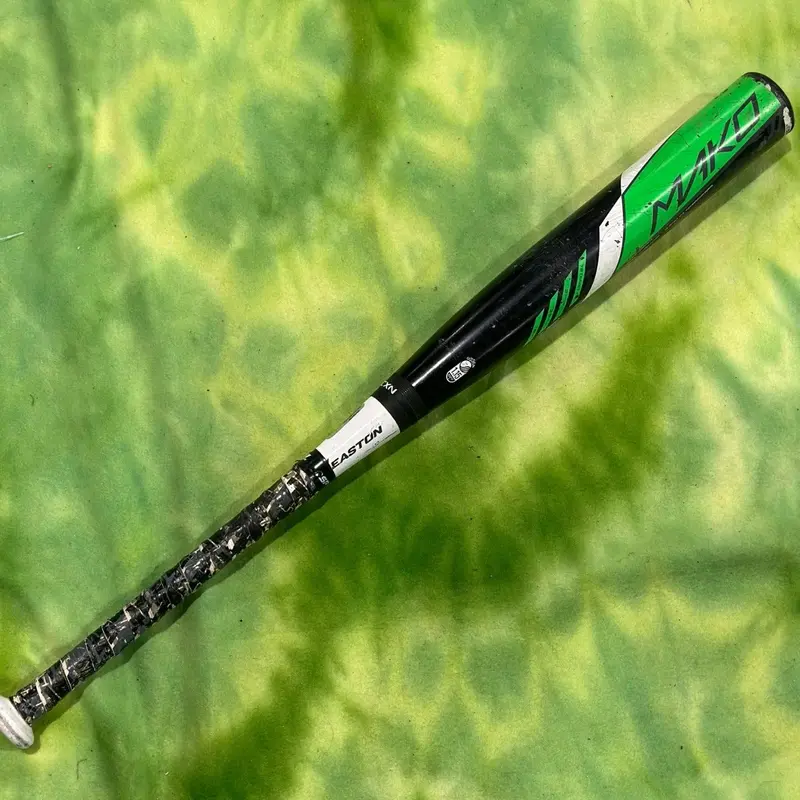Easton Mako Bat USSSA Certified (-11) Composite 18 oz 29" (Used)