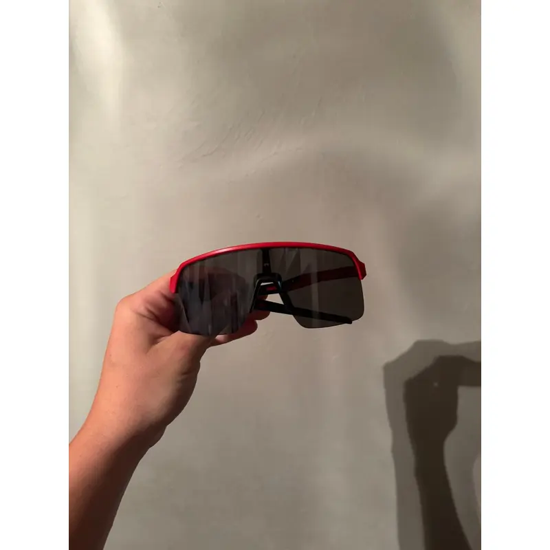 Unisex  Medium/Large Oakley Sutro Sunglasses (Used)