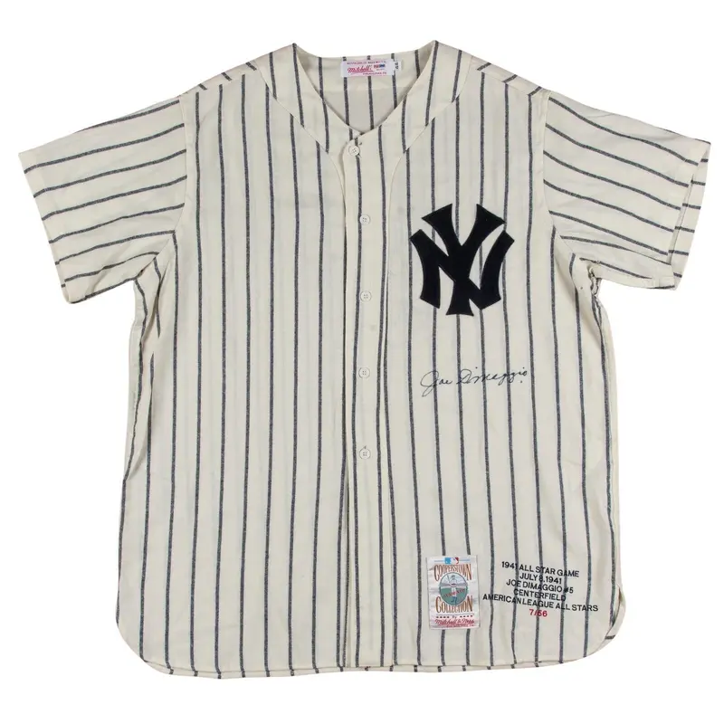 Beautiful Joe Dimaggio Signed 1941 New York Yankees Jersey PSA DNA Graded MINT 9