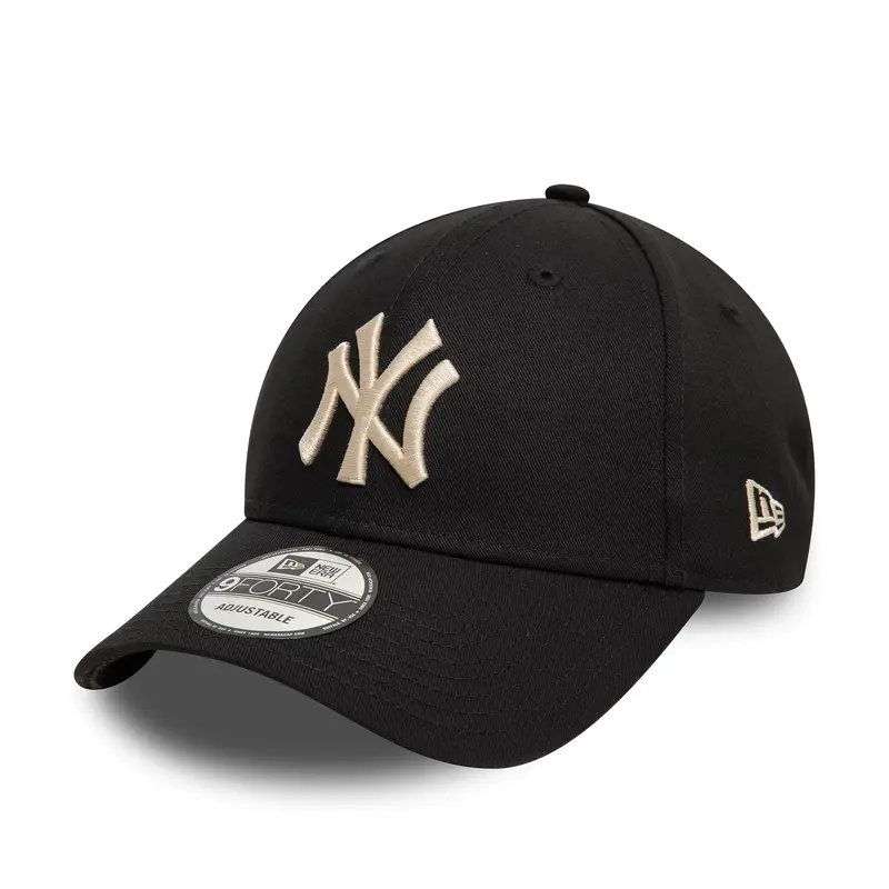 New York Yankees League Essential Black 9FORTY Adjustable Cap