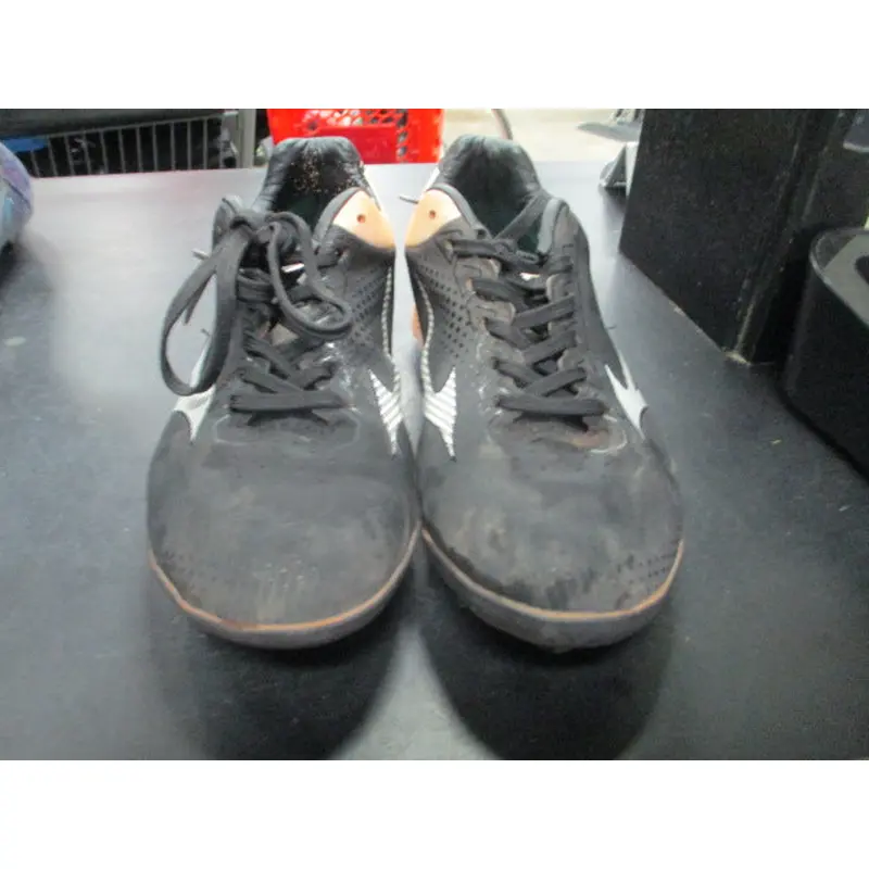 Used Mizuno Wave Finch Size 2.5 Cleats